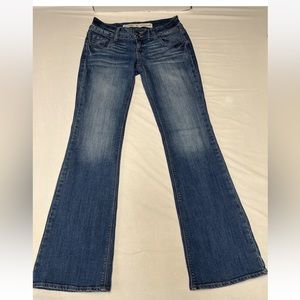 Charlotte Russe Women’s Jeans Sz 2R Low Rise Flare Double Button, Blue .